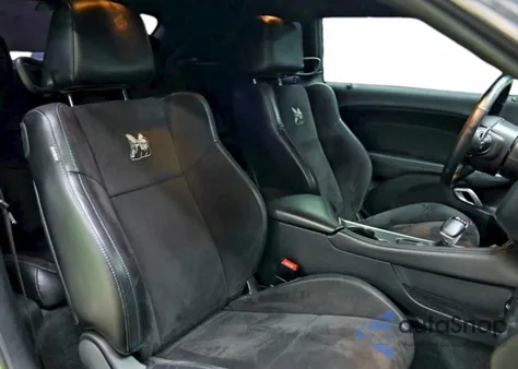 2017 Dodge Challenger R/T 392 from USA, damaged, VIN 2C3CDZFJ6HH573373